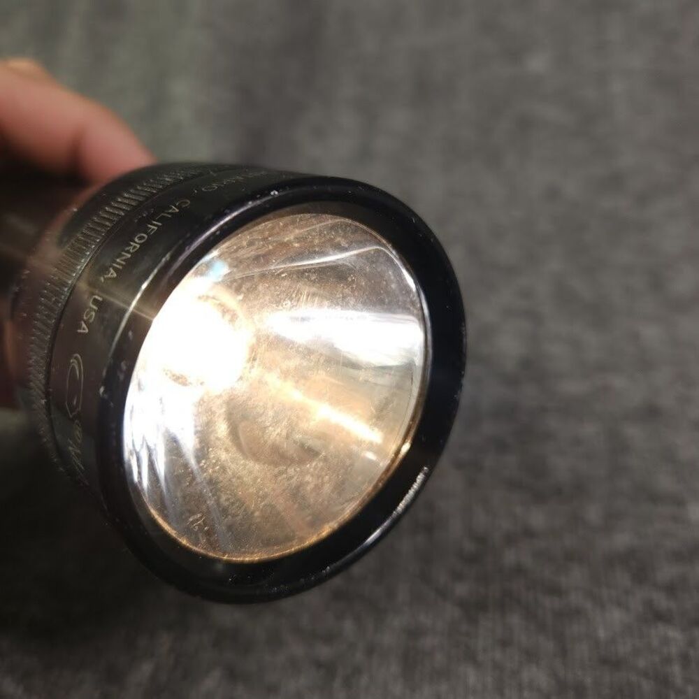 MAGLITE MAG-LITE Flashlight 3D Cell 13 Inch Police Guard Cop Tested - Picture 8 of 9